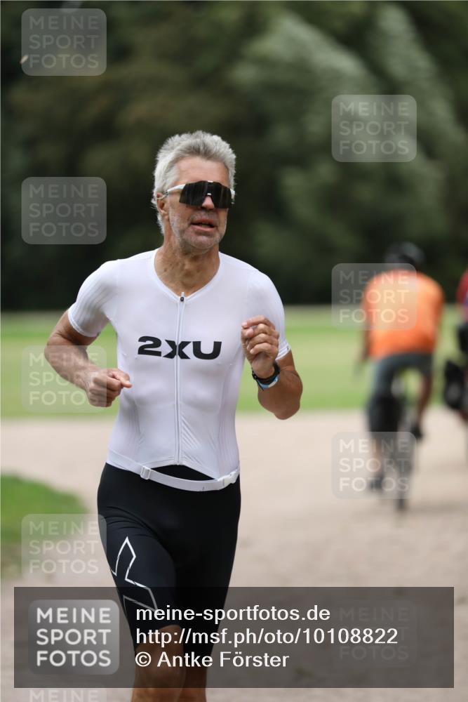 30.08.2026 - Elbe Triathlon Hamburg Antke Förster http://msf.ph/oto/10108822 30.08.2026 14:58:19 Laufen 2 meine-sportfotos.de