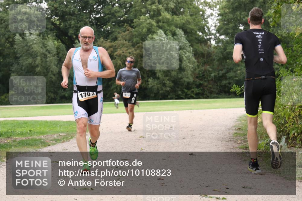 30.08.2026 - Elbe Triathlon Hamburg Antke Förster http://msf.ph/oto/10108823 30.08.2026 15:12:47 Laufen 1702, 1412 meine-sportfotos.de