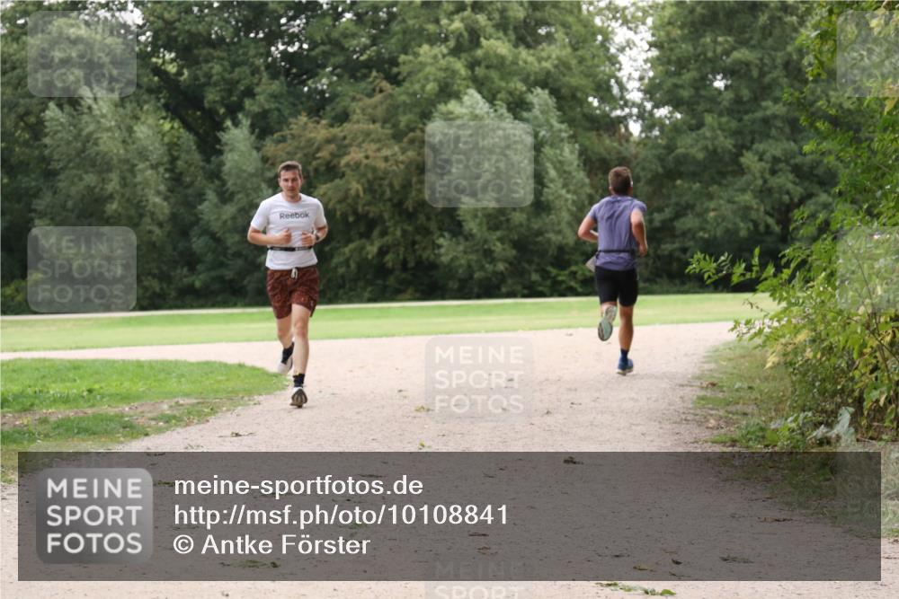 30.08.2026 - Elbe Triathlon Hamburg Antke Förster http://msf.ph/oto/10108841 30.08.2026 15:13:03 Laufen  meine-sportfotos.de