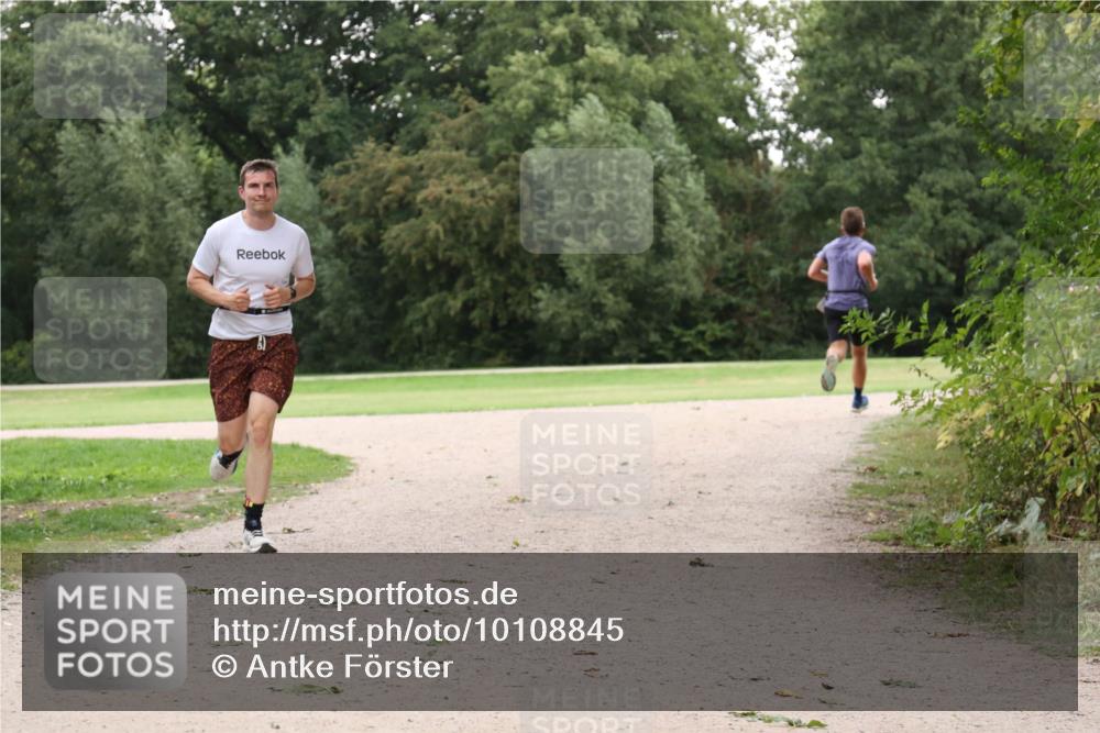30.08.2026 - Elbe Triathlon Hamburg Antke Förster http://msf.ph/oto/10108845 30.08.2026 15:13:04 Laufen  meine-sportfotos.de