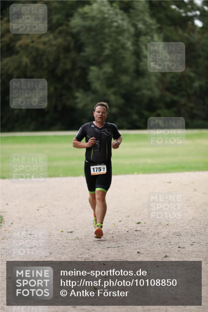 30.08.2026 - Elbe Triathlon Hamburg Antke Förster http://msf.ph/oto/10108850 30.08.2026 14:59:13 Laufen 1752 meine-sportfotos.de