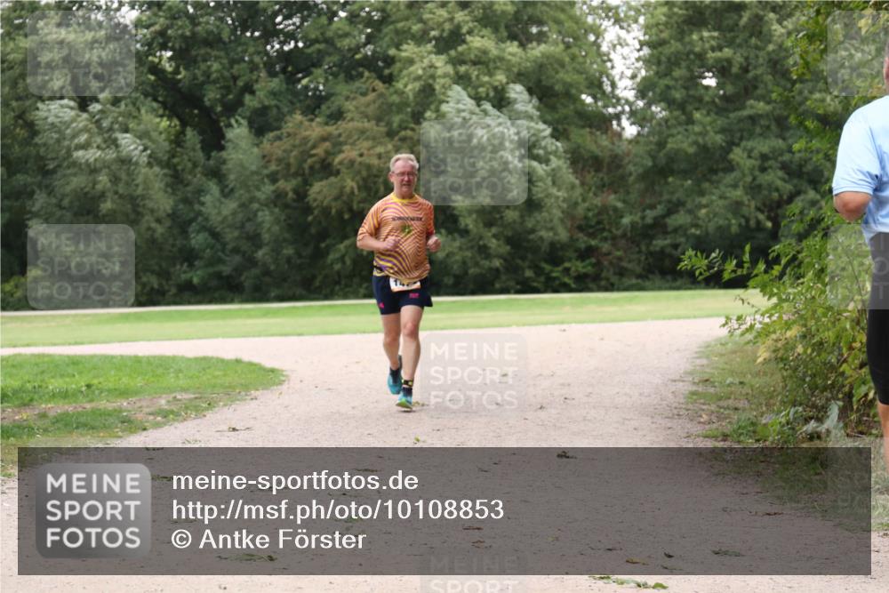 30.08.2026 - Elbe Triathlon Hamburg Antke Förster http://msf.ph/oto/10108853 30.08.2026 15:14:27 Laufen  meine-sportfotos.de