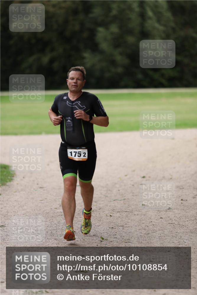 30.08.2026 - Elbe Triathlon Hamburg Antke Förster http://msf.ph/oto/10108854 30.08.2026 14:59:14 Laufen 1752 meine-sportfotos.de