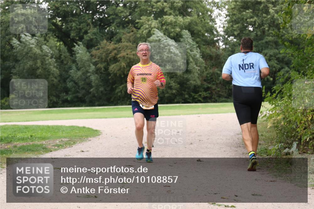 30.08.2026 - Elbe Triathlon Hamburg Antke Förster http://msf.ph/oto/10108857 30.08.2026 15:14:29 Laufen  meine-sportfotos.de