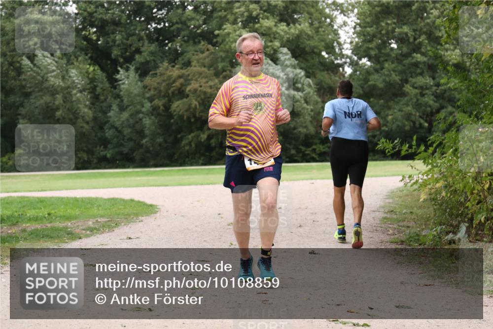 30.08.2026 - Elbe Triathlon Hamburg Antke Förster http://msf.ph/oto/10108859 30.08.2026 15:14:30 Laufen  meine-sportfotos.de
