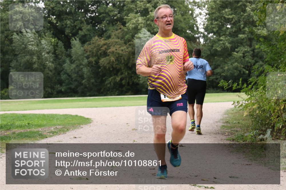 30.08.2026 - Elbe Triathlon Hamburg Antke Förster http://msf.ph/oto/10108861 30.08.2026 15:14:30 Laufen  meine-sportfotos.de