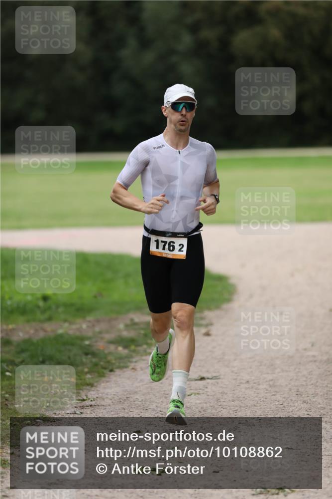 30.08.2026 - Elbe Triathlon Hamburg Antke Förster http://msf.ph/oto/10108862 30.08.2026 15:00:39 Laufen 176, 2 meine-sportfotos.de