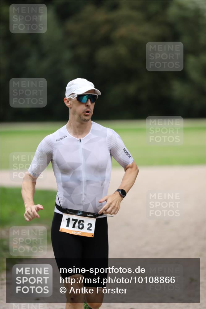 30.08.2026 - Elbe Triathlon Hamburg Antke Förster http://msf.ph/oto/10108866 30.08.2026 15:00:40 Laufen 1762 meine-sportfotos.de