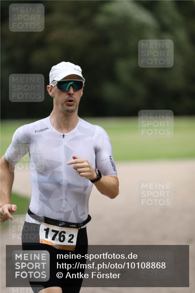 30.08.2026 - Elbe Triathlon Hamburg Antke Förster http://msf.ph/oto/10108868 30.08.2026 15:00:41 Laufen 1762 meine-sportfotos.de