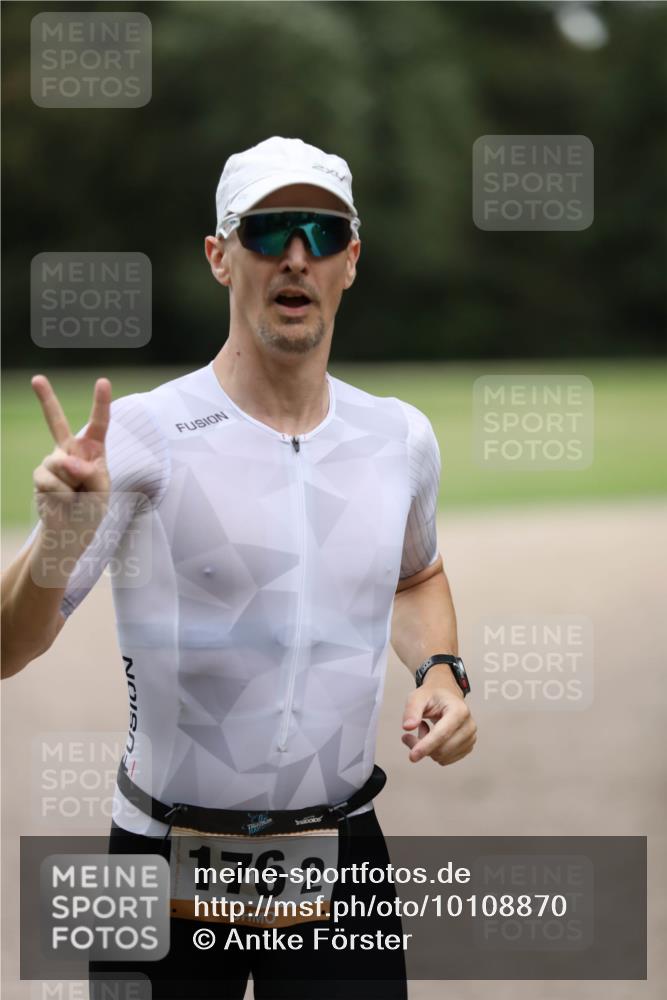 30.08.2026 - Elbe Triathlon Hamburg Antke Förster http://msf.ph/oto/10108870 30.08.2026 15:00:41 Laufen 1762 meine-sportfotos.de