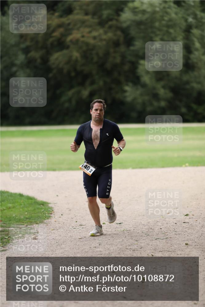 30.08.2026 - Elbe Triathlon Hamburg Antke Förster http://msf.ph/oto/10108872 30.08.2026 15:01:10 Laufen 402 meine-sportfotos.de