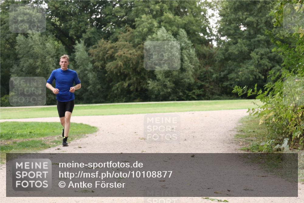 30.08.2026 - Elbe Triathlon Hamburg Antke Förster http://msf.ph/oto/10108877 30.08.2026 15:16:53 Laufen  meine-sportfotos.de