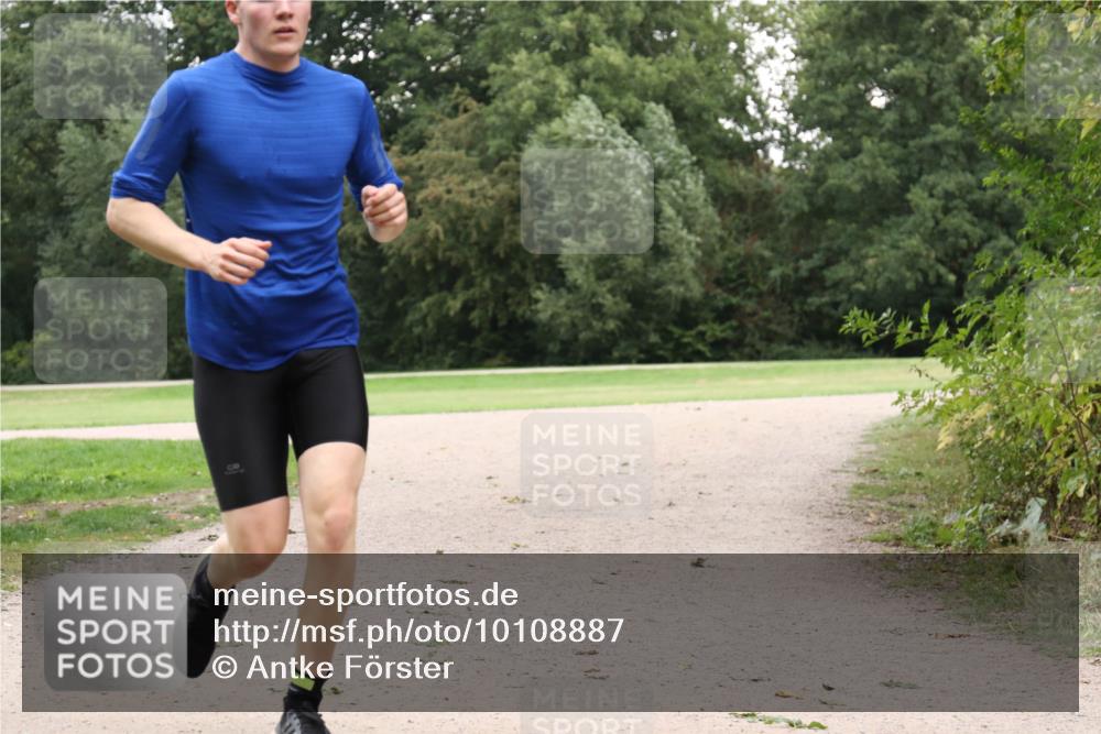 30.08.2026 - Elbe Triathlon Hamburg Antke Förster http://msf.ph/oto/10108887 30.08.2026 15:16:56 Laufen  meine-sportfotos.de