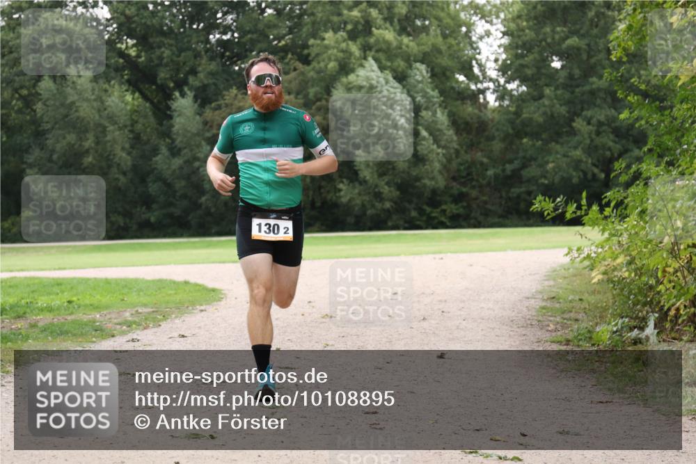 30.08.2026 - Elbe Triathlon Hamburg Antke Förster http://msf.ph/oto/10108895 30.08.2026 15:19:57 Laufen 130, 2 meine-sportfotos.de