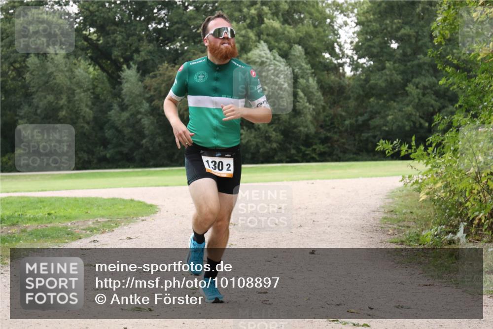 30.08.2026 - Elbe Triathlon Hamburg Antke Förster http://msf.ph/oto/10108897 30.08.2026 15:19:57 Laufen 130, 2 meine-sportfotos.de
