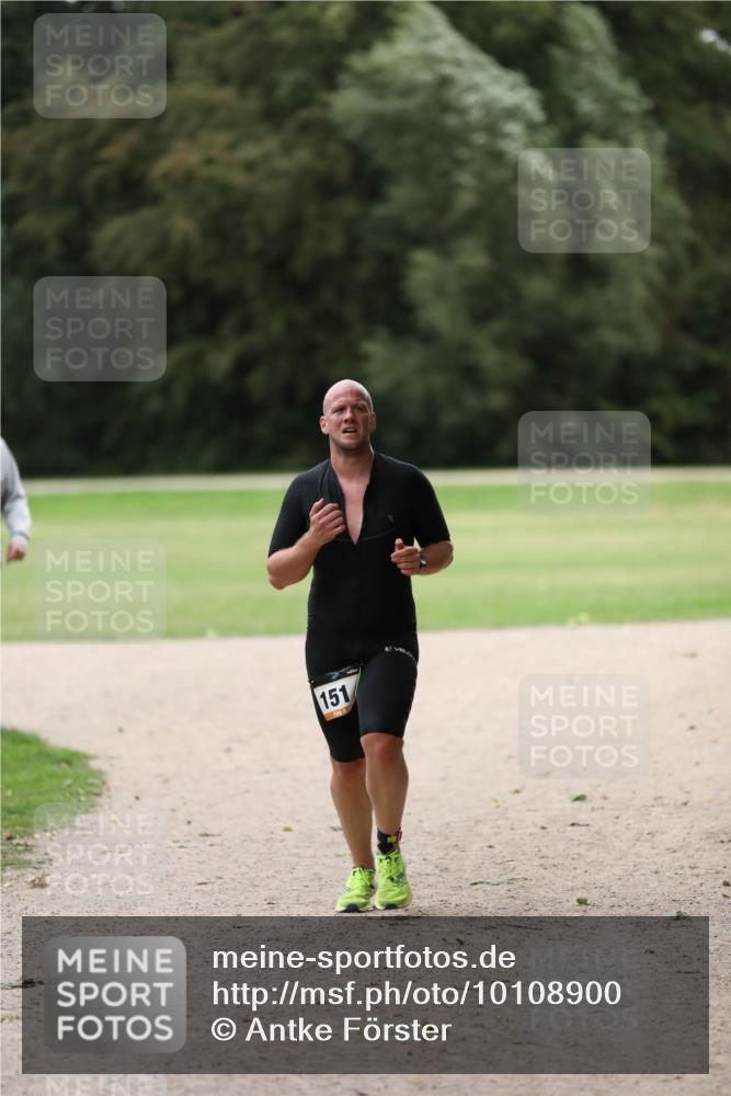 30.08.2026 - Elbe Triathlon Hamburg Antke Förster http://msf.ph/oto/10108900 30.08.2026 15:01:59 Laufen 151 meine-sportfotos.de