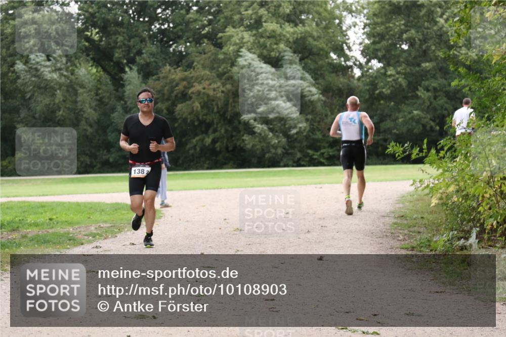 30.08.2026 - Elbe Triathlon Hamburg Antke Förster http://msf.ph/oto/10108903 30.08.2026 15:20:14 Laufen 138, 2 meine-sportfotos.de