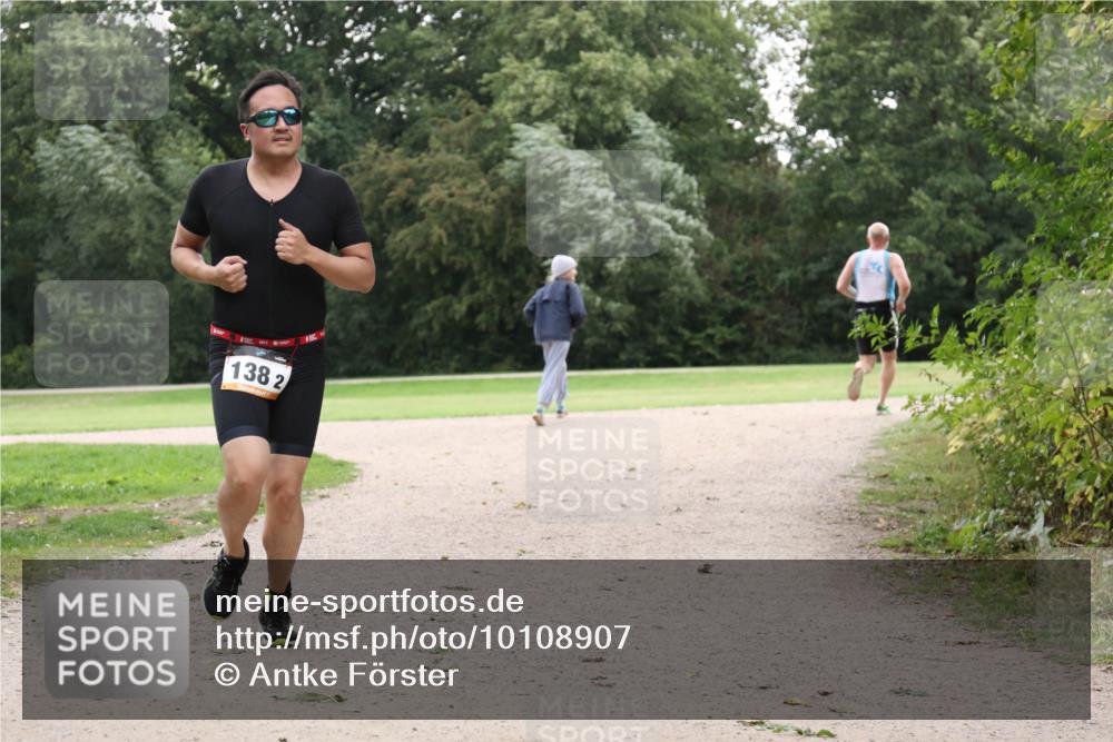 30.08.2026 - Elbe Triathlon Hamburg Antke Förster http://msf.ph/oto/10108907 30.08.2026 15:20:16 Laufen 138, 2, 7 meine-sportfotos.de
