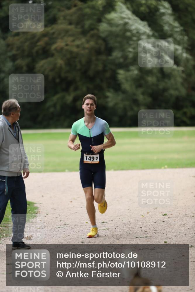 30.08.2026 - Elbe Triathlon Hamburg Antke Förster http://msf.ph/oto/10108912 30.08.2026 15:02:08 Laufen 149, 2 meine-sportfotos.de