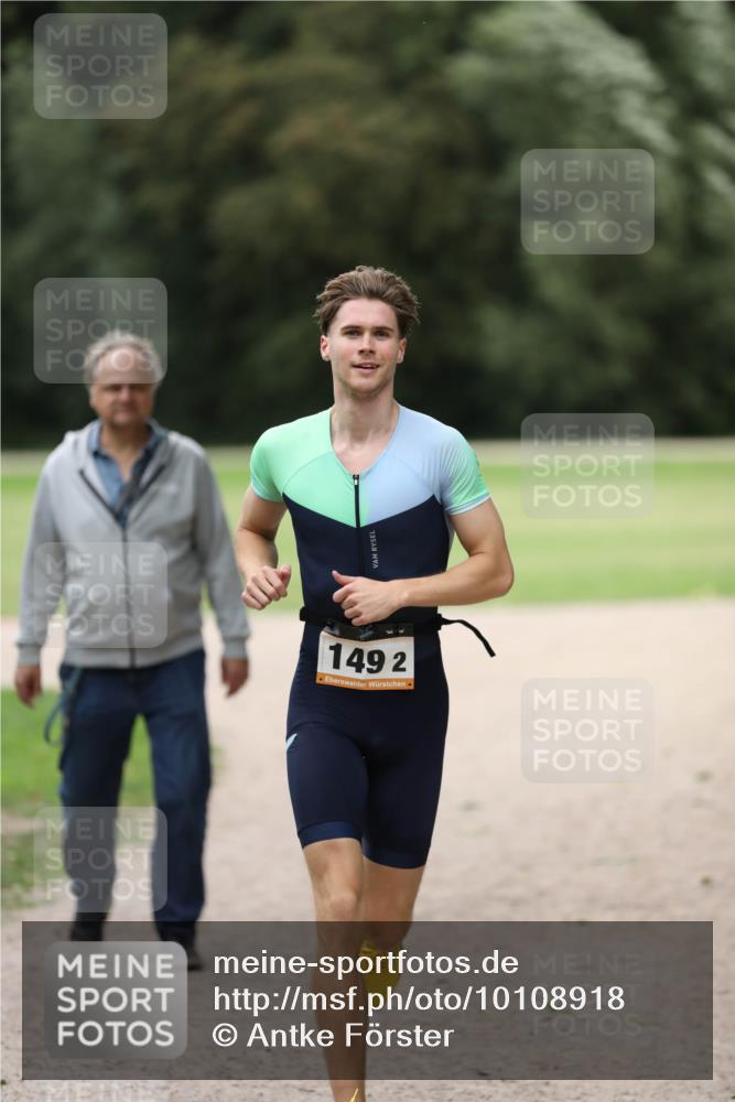 30.08.2026 - Elbe Triathlon Hamburg Antke Förster http://msf.ph/oto/10108918 30.08.2026 15:02:10 Laufen 149, 2 meine-sportfotos.de