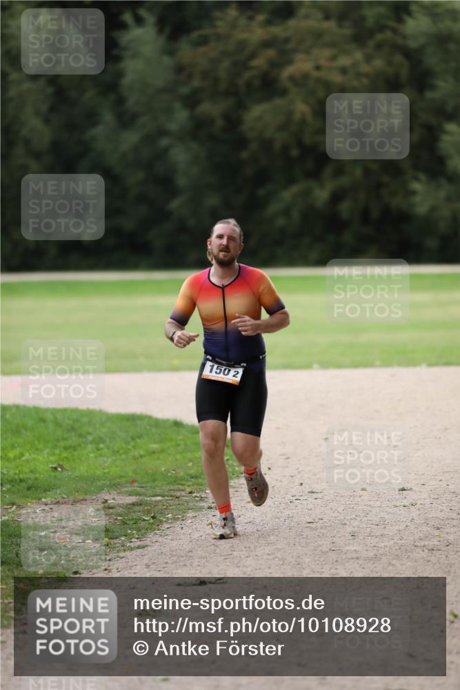 30.08.2026 - Elbe Triathlon Hamburg Antke Förster http://msf.ph/oto/10108928 30.08.2026 15:02:42 Laufen 150, 2 meine-sportfotos.de