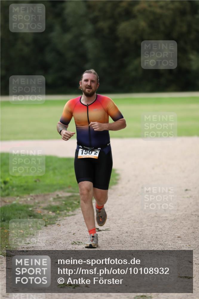 30.08.2026 - Elbe Triathlon Hamburg Antke Förster http://msf.ph/oto/10108932 30.08.2026 15:02:43 Laufen 150, 2 meine-sportfotos.de