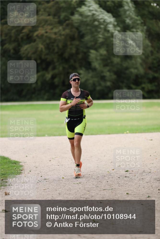 30.08.2026 - Elbe Triathlon Hamburg Antke Förster http://msf.ph/oto/10108944 30.08.2026 15:02:54 Laufen 50 meine-sportfotos.de