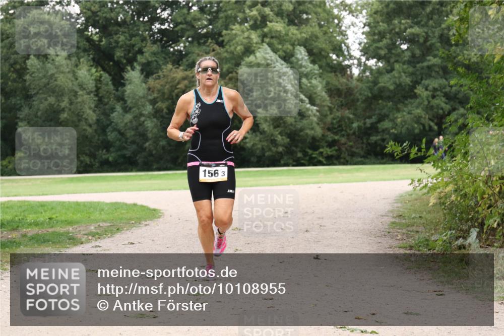 30.08.2026 - Elbe Triathlon Hamburg Antke Förster http://msf.ph/oto/10108955 30.08.2026 15:30:40 Laufen 156, 3, 3 meine-sportfotos.de