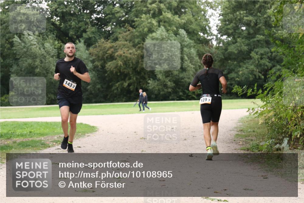 30.08.2026 - Elbe Triathlon Hamburg Antke Förster http://msf.ph/oto/10108965 30.08.2026 15:31:03 Laufen 143, 2, 129, 3 meine-sportfotos.de