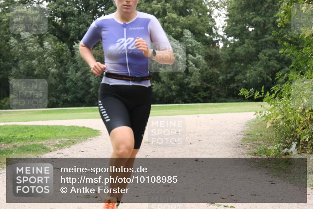 30.08.2026 - Elbe Triathlon Hamburg Antke Förster http://msf.ph/oto/10108985 30.08.2026 15:32:37 Laufen  meine-sportfotos.de