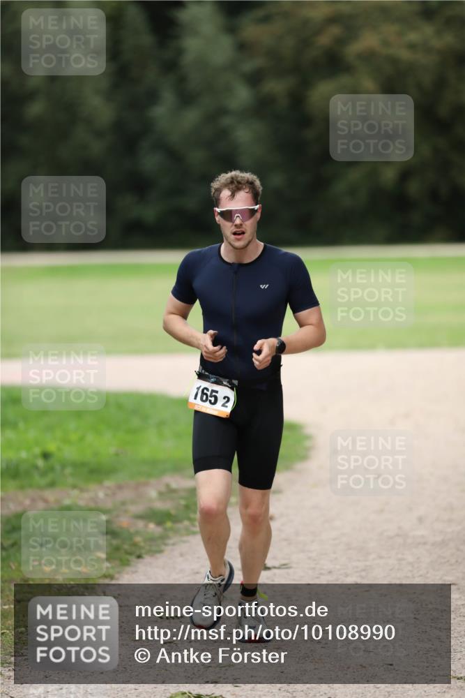 30.08.2026 - Elbe Triathlon Hamburg Antke Förster http://msf.ph/oto/10108990 30.08.2026 15:04:06 Laufen 165, 2 meine-sportfotos.de
