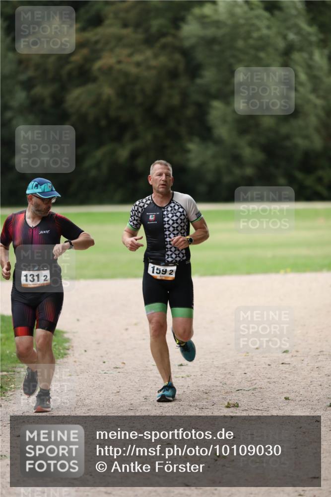 30.08.2026 - Elbe Triathlon Hamburg Antke Förster http://msf.ph/oto/10109030 30.08.2026 15:05:25 Laufen 7001, 131, 2, 159, 2 meine-sportfotos.de