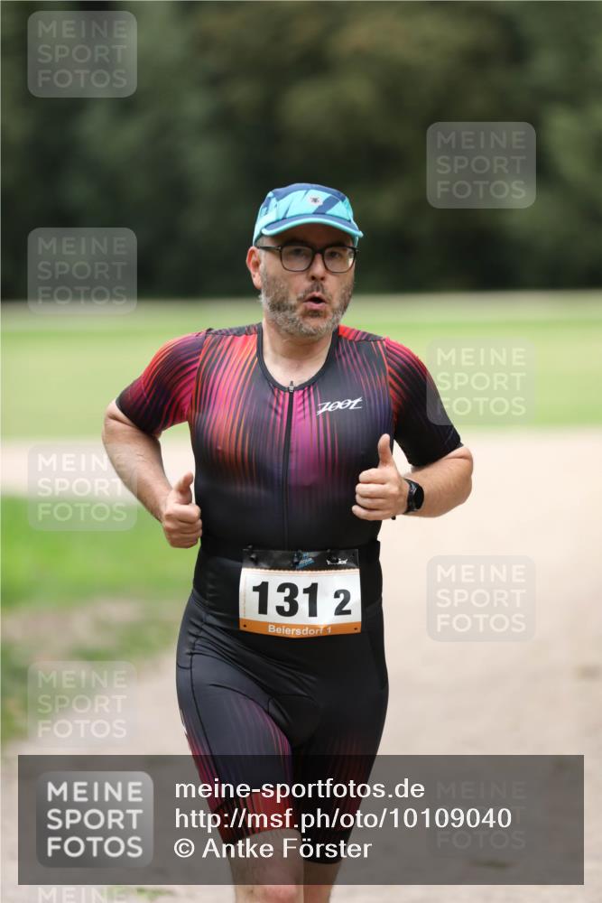 30.08.2026 - Elbe Triathlon Hamburg Antke Förster http://msf.ph/oto/10109040 30.08.2026 15:05:29 Laufen 1312, 1 meine-sportfotos.de