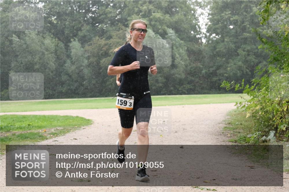 30.08.2026 - Elbe Triathlon Hamburg Antke Förster http://msf.ph/oto/10109055 30.08.2026 15:39:44 Laufen 159, 3 meine-sportfotos.de