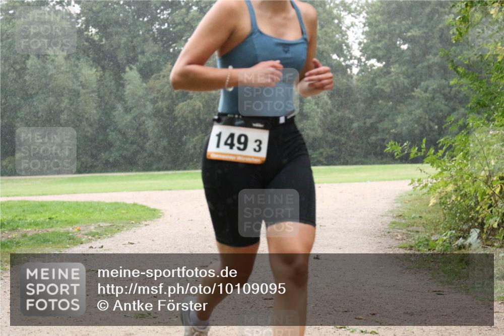 30.08.2026 - Elbe Triathlon Hamburg Antke Förster http://msf.ph/oto/10109095 30.08.2026 15:40:46 Laufen 1493 meine-sportfotos.de