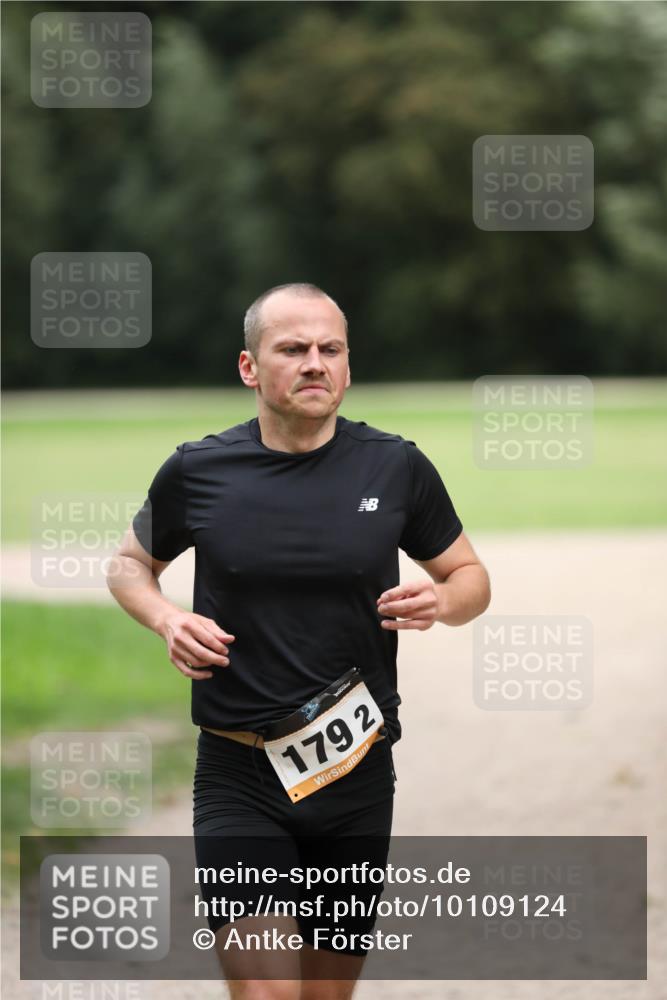 30.08.2026 - Elbe Triathlon Hamburg Antke Förster http://msf.ph/oto/10109124 30.08.2026 15:08:56 Laufen 1792 meine-sportfotos.de