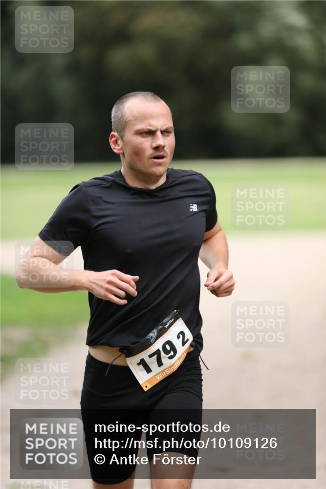 30.08.2026 - Elbe Triathlon Hamburg Antke Förster http://msf.ph/oto/10109126 30.08.2026 15:08:56 Laufen 1792 meine-sportfotos.de