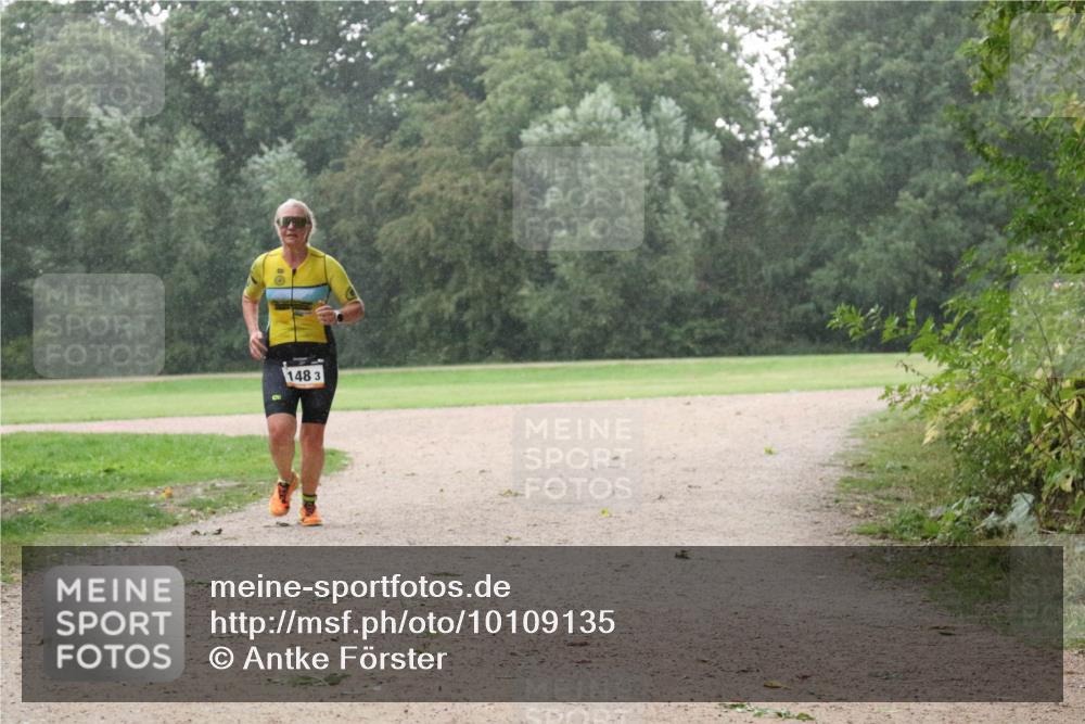 30.08.2026 - Elbe Triathlon Hamburg Antke Förster http://msf.ph/oto/10109135 30.08.2026 15:42:56 Laufen 148, 3 meine-sportfotos.de
