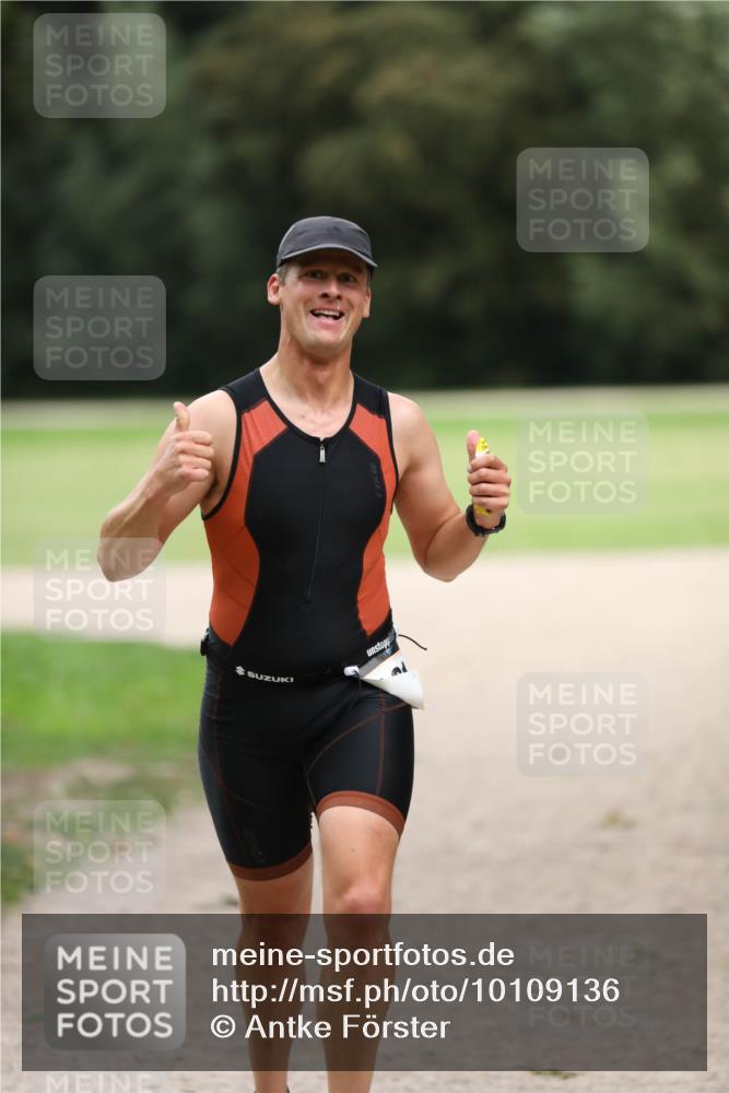 30.08.2026 - Elbe Triathlon Hamburg Antke Förster http://msf.ph/oto/10109136 30.08.2026 15:09:26 Laufen  meine-sportfotos.de