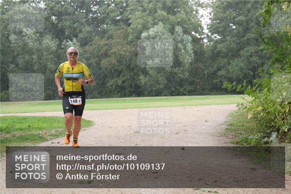 30.08.2026 - Elbe Triathlon Hamburg Antke Förster http://msf.ph/oto/10109137 30.08.2026 15:42:57 Laufen 148, 3 meine-sportfotos.de