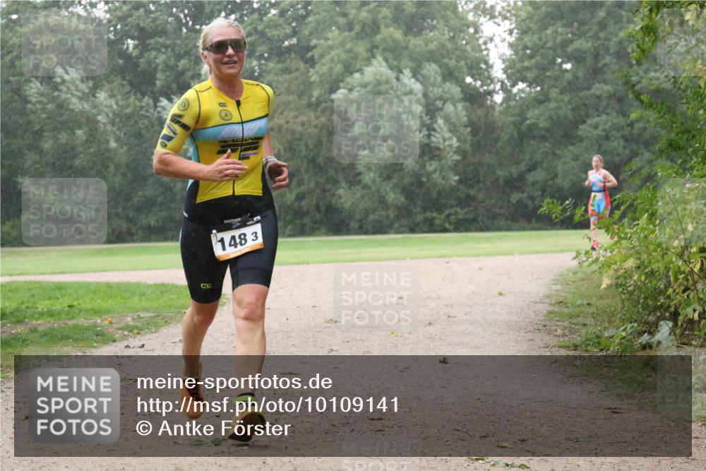 30.08.2026 - Elbe Triathlon Hamburg Antke Förster http://msf.ph/oto/10109141 30.08.2026 15:42:59 Laufen 148, 3 meine-sportfotos.de