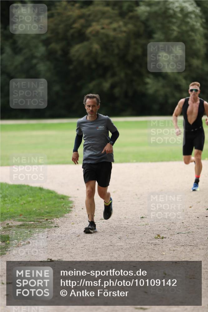 30.08.2026 - Elbe Triathlon Hamburg Antke Förster http://msf.ph/oto/10109142 30.08.2026 15:09:32 Laufen  meine-sportfotos.de