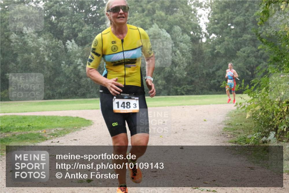 30.08.2026 - Elbe Triathlon Hamburg Antke Förster http://msf.ph/oto/10109143 30.08.2026 15:42:59 Laufen 148, 3 meine-sportfotos.de