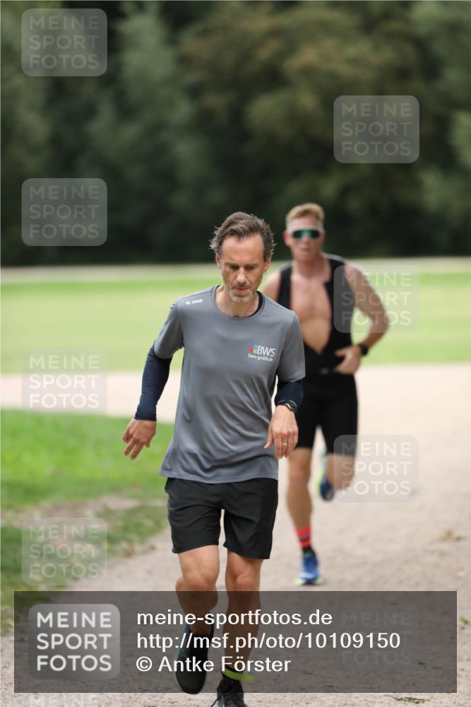 30.08.2026 - Elbe Triathlon Hamburg Antke Förster http://msf.ph/oto/10109150 30.08.2026 15:09:34 Laufen  meine-sportfotos.de