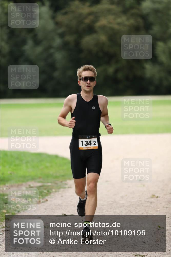 30.08.2026 - Elbe Triathlon Hamburg Antke Förster http://msf.ph/oto/10109196 30.08.2026 15:11:12 Laufen 1342, 3 meine-sportfotos.de