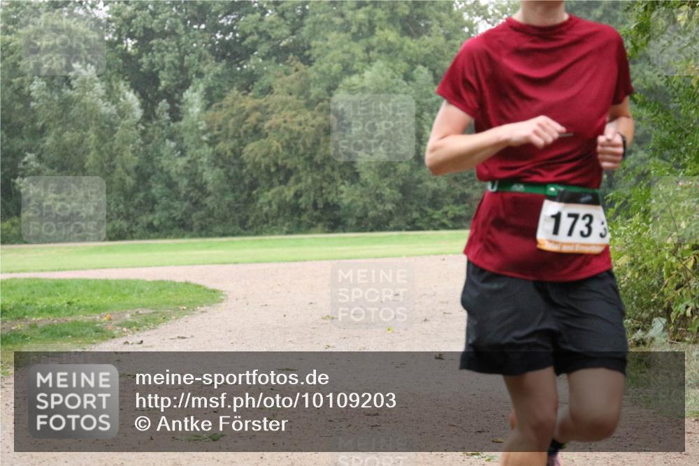 30.08.2026 - Elbe Triathlon Hamburg Antke Förster http://msf.ph/oto/10109203 30.08.2026 15:45:01 Laufen 173 meine-sportfotos.de