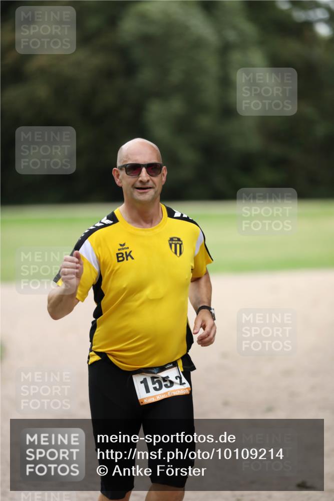 30.08.2026 - Elbe Triathlon Hamburg Antke Förster http://msf.ph/oto/10109214 30.08.2026 15:11:45 Laufen 1552 meine-sportfotos.de