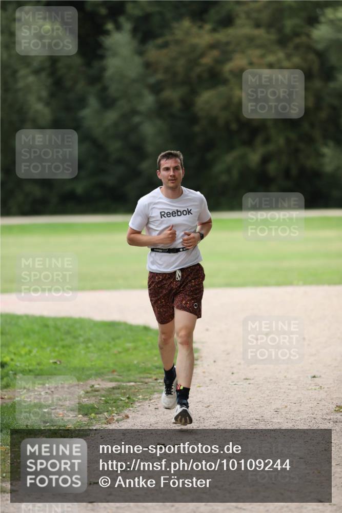 30.08.2026 - Elbe Triathlon Hamburg Antke Förster http://msf.ph/oto/10109244 30.08.2026 15:13:03 Laufen  meine-sportfotos.de