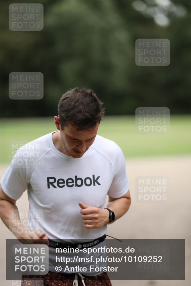30.08.2026 - Elbe Triathlon Hamburg Antke Förster http://msf.ph/oto/10109252 30.08.2026 15:13:07 Laufen  meine-sportfotos.de