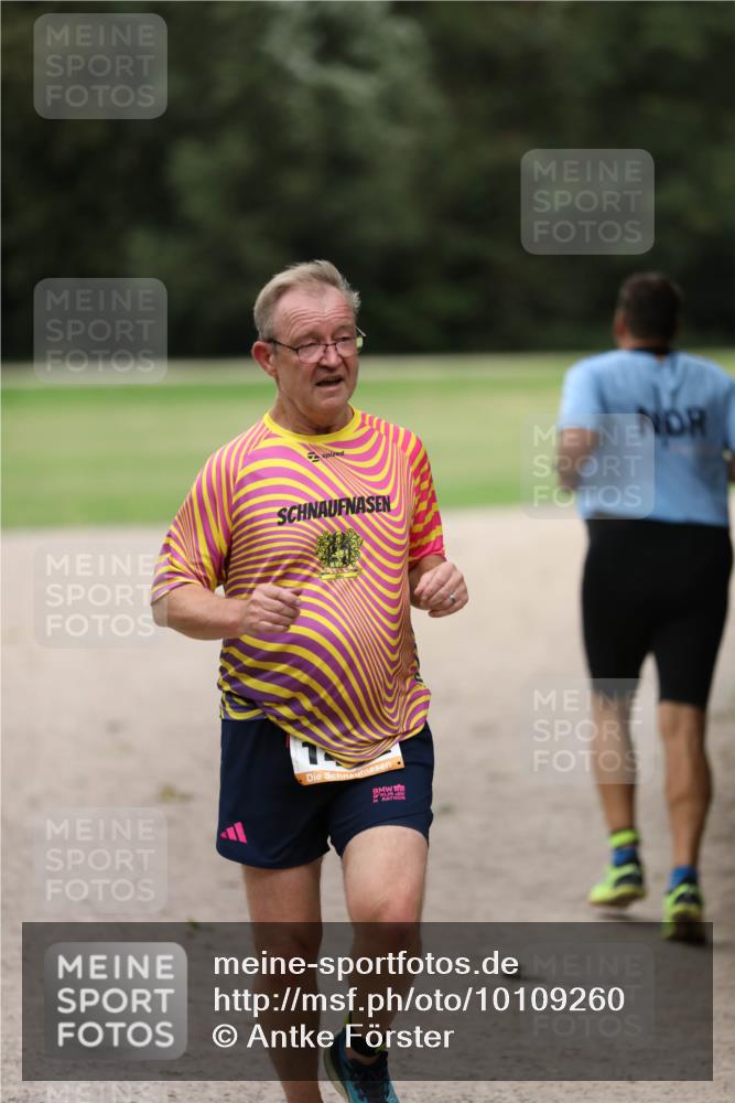 30.08.2026 - Elbe Triathlon Hamburg Antke Förster http://msf.ph/oto/10109260 30.08.2026 15:14:30 Laufen  meine-sportfotos.de